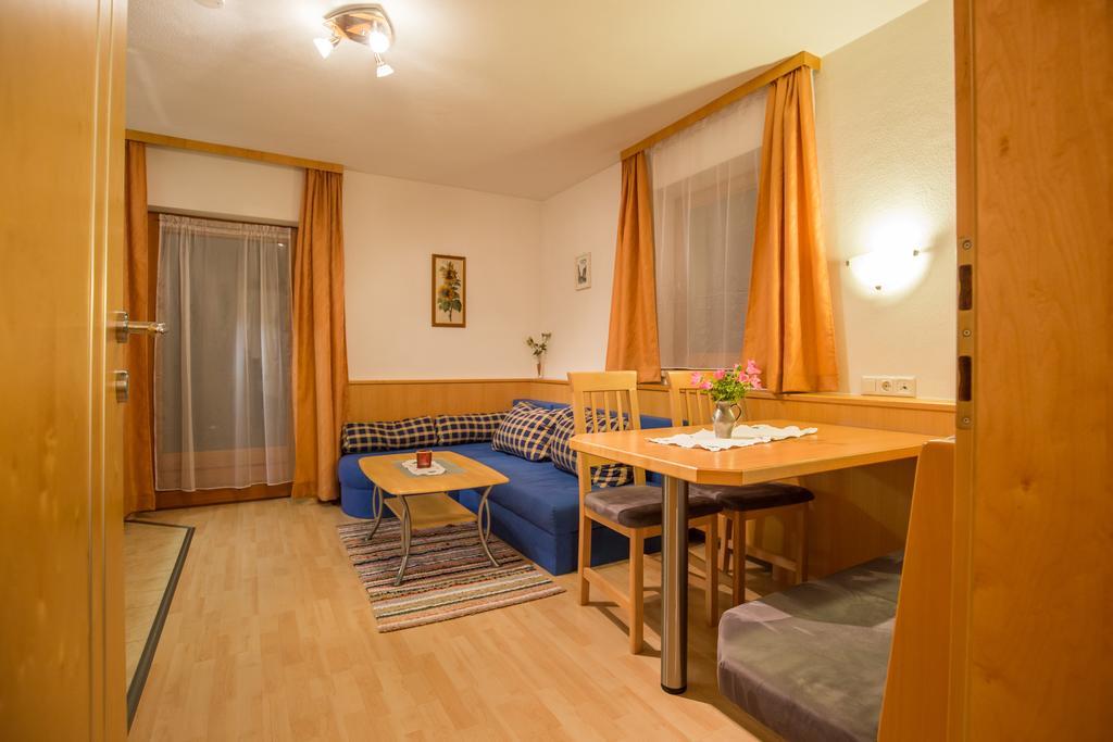 Haus Alpengruss Apartment นอยชติฟ อิม ชตูไปทัล ภายนอก รูปภาพ